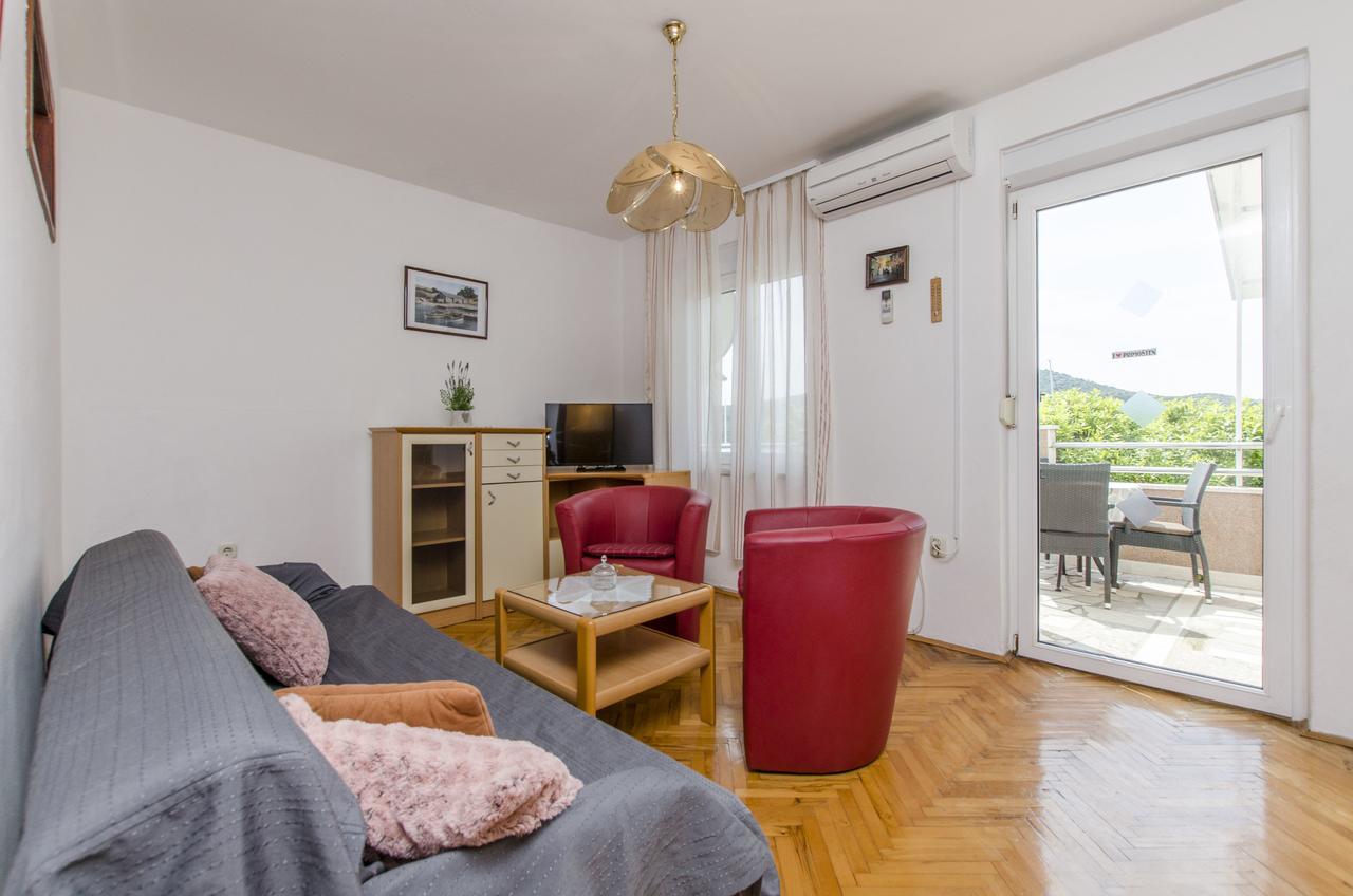 Apartment Danijela Primosten Luaran gambar