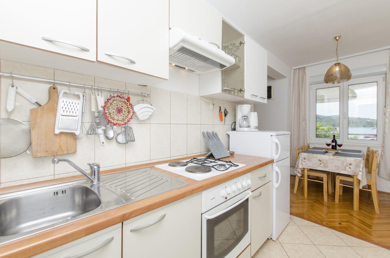 Apartment Danijela Primosten Luaran gambar