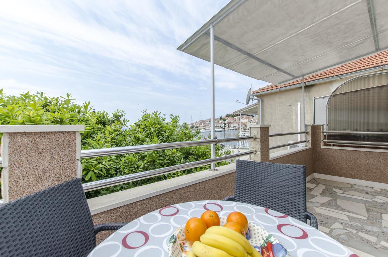 Apartment Danijela Primosten Luaran gambar
